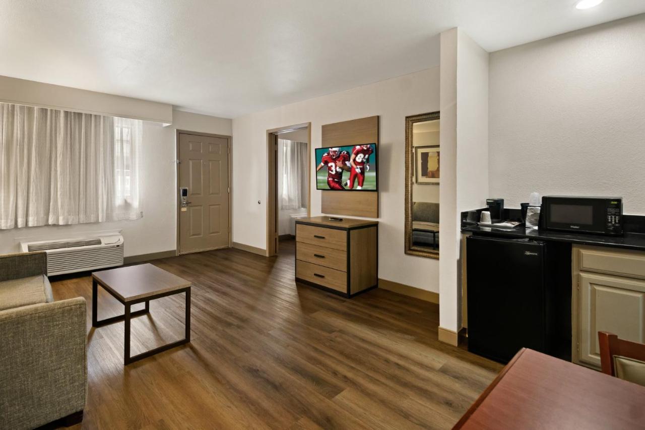 Irving Inn & Suites At Dfw Airport المظهر الخارجي الصورة