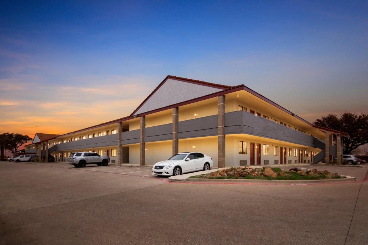 Irving Inn & Suites At Dfw Airport المظهر الخارجي الصورة