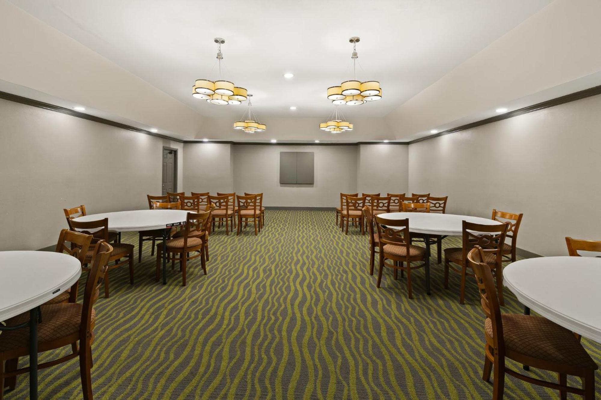 Irving Inn & Suites At Dfw Airport المظهر الخارجي الصورة