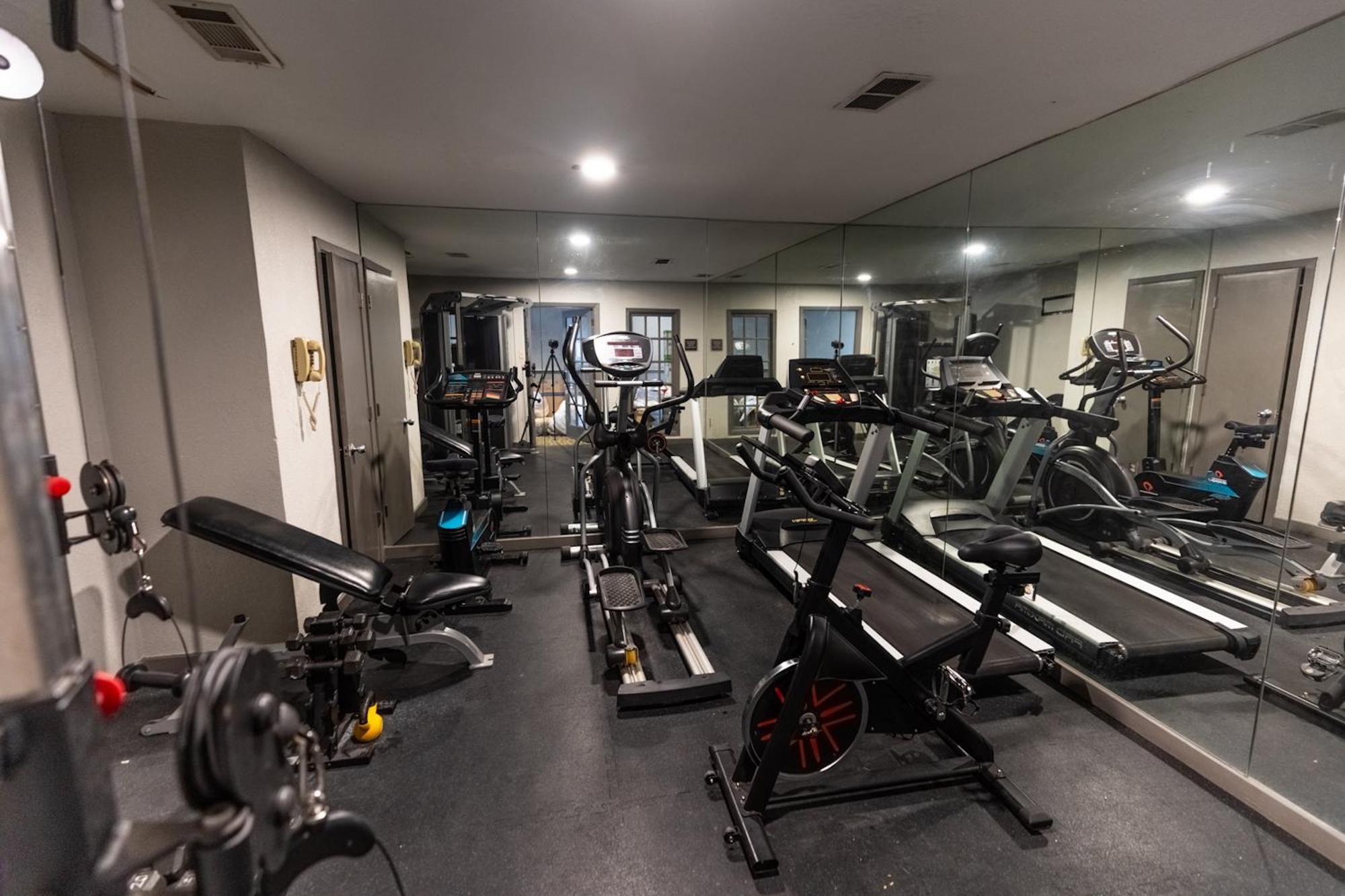 Irving Inn & Suites At Dfw Airport المظهر الخارجي الصورة