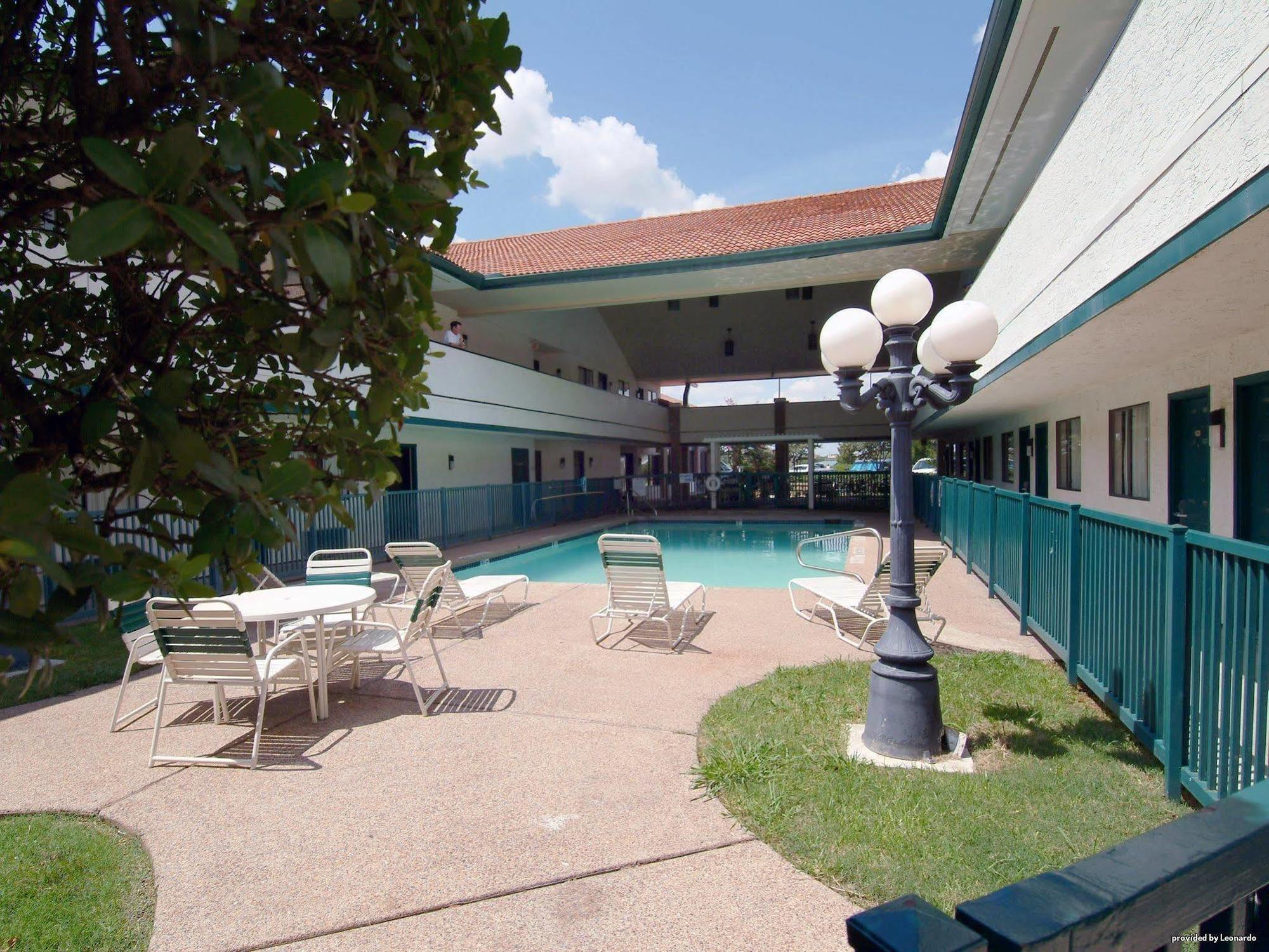 Irving Inn & Suites At Dfw Airport المرافق الصورة